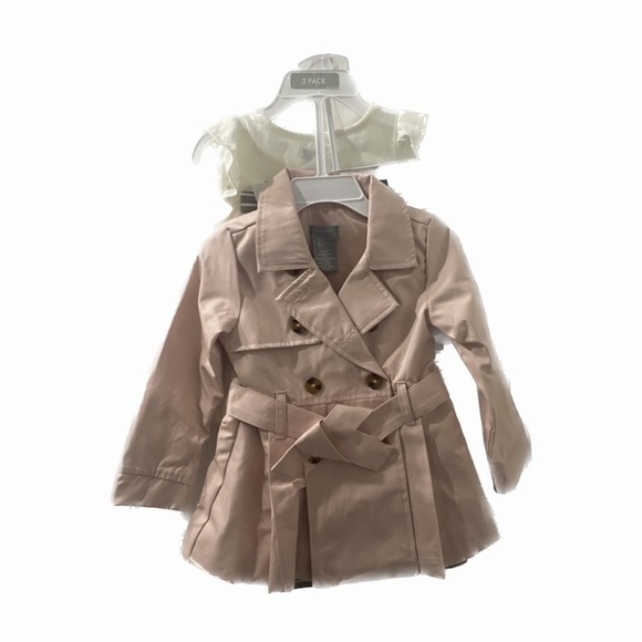 Tahari Other - Tahari 3 Piece - trench coat with shirt and pants set
